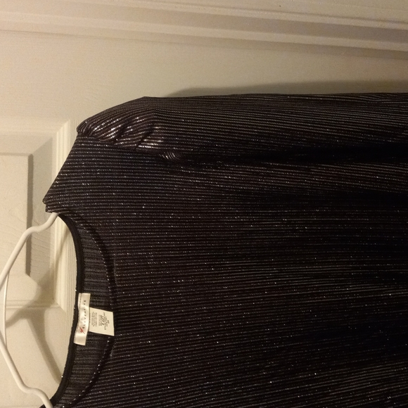 Top - Picture 5 of 5